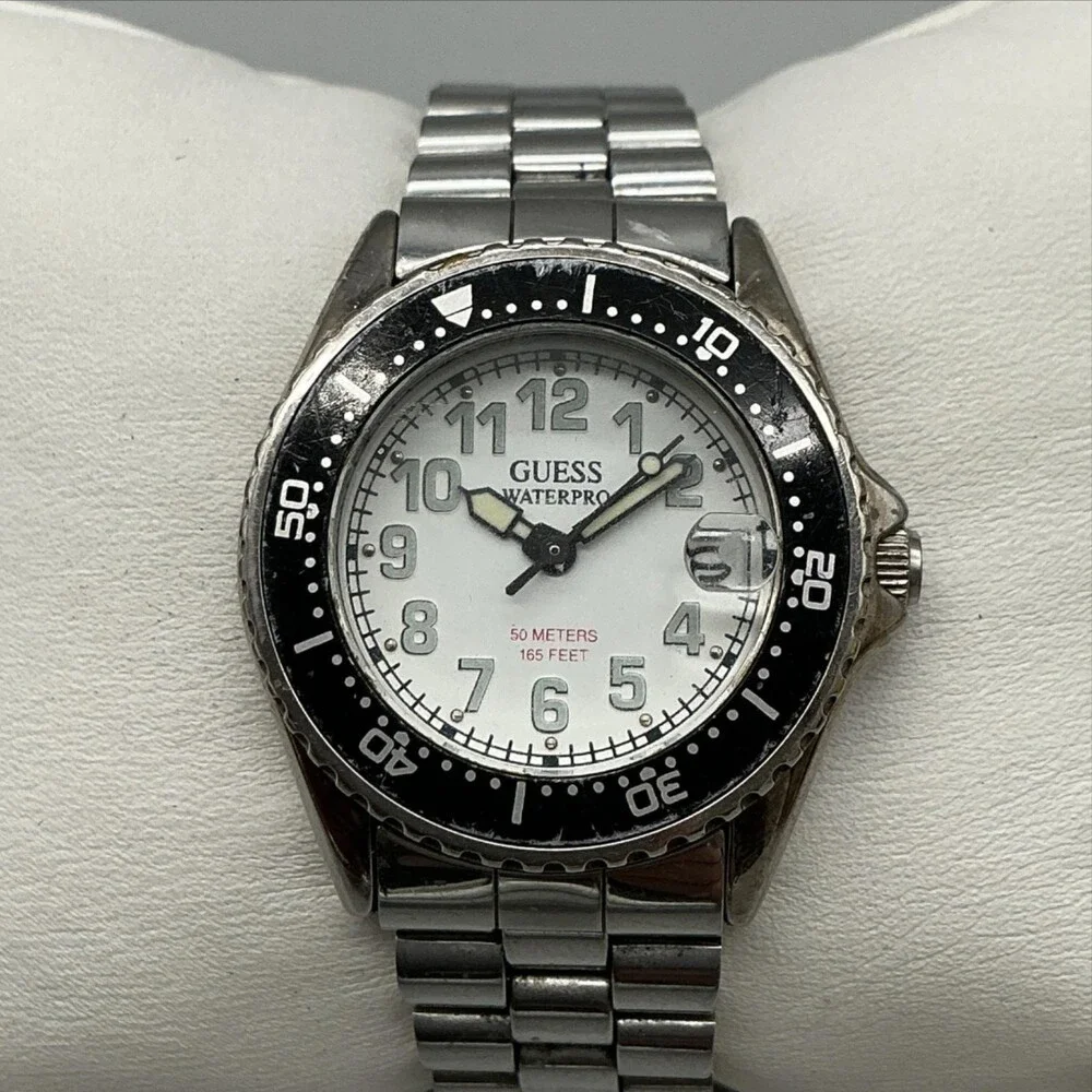 Vintage Guess Waterpro Womens Watch 30mm White Dial Black Bezel New Battery 6